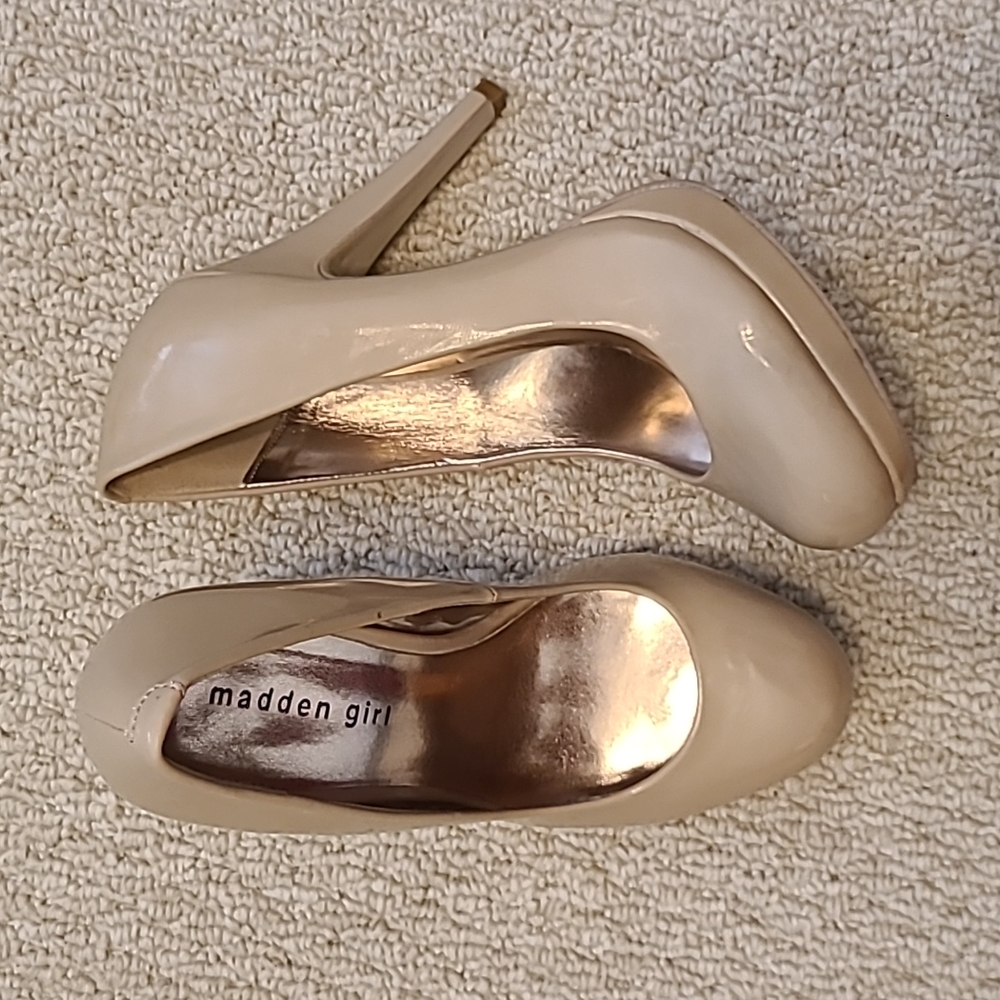 Womens shoes